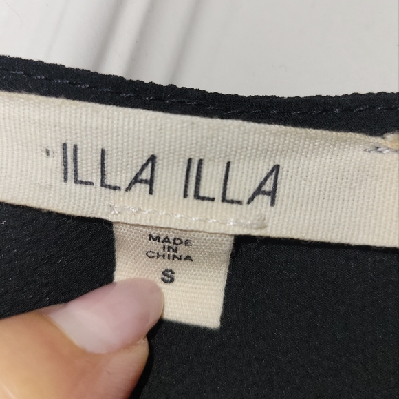 Black Romper - Picture 4 of 4